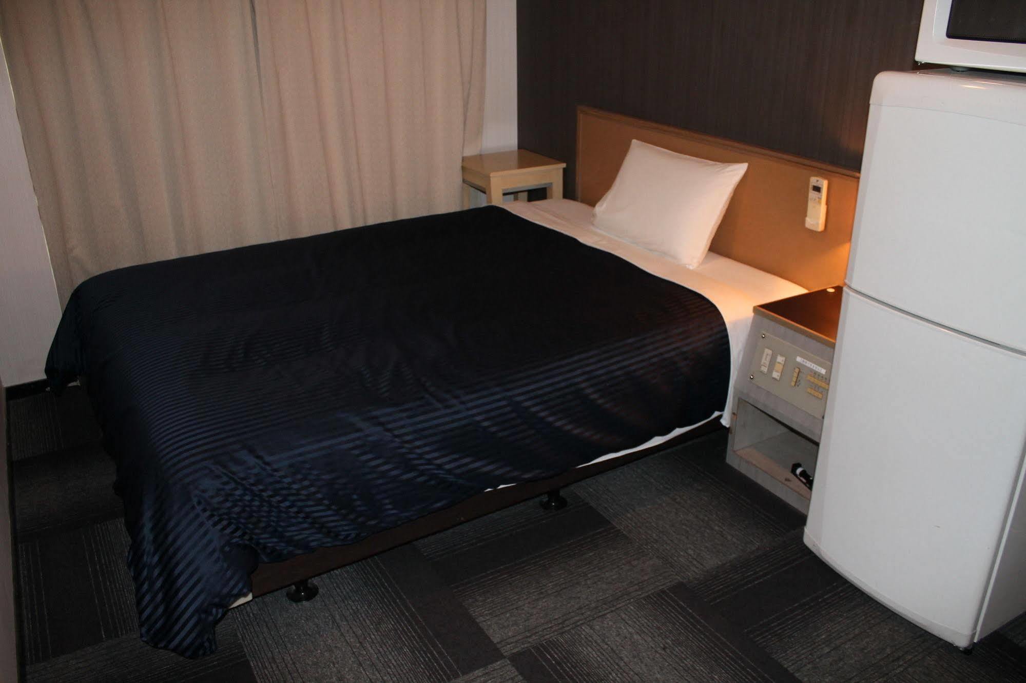 Hotel Livemax Osaka Namba Exteriör bild