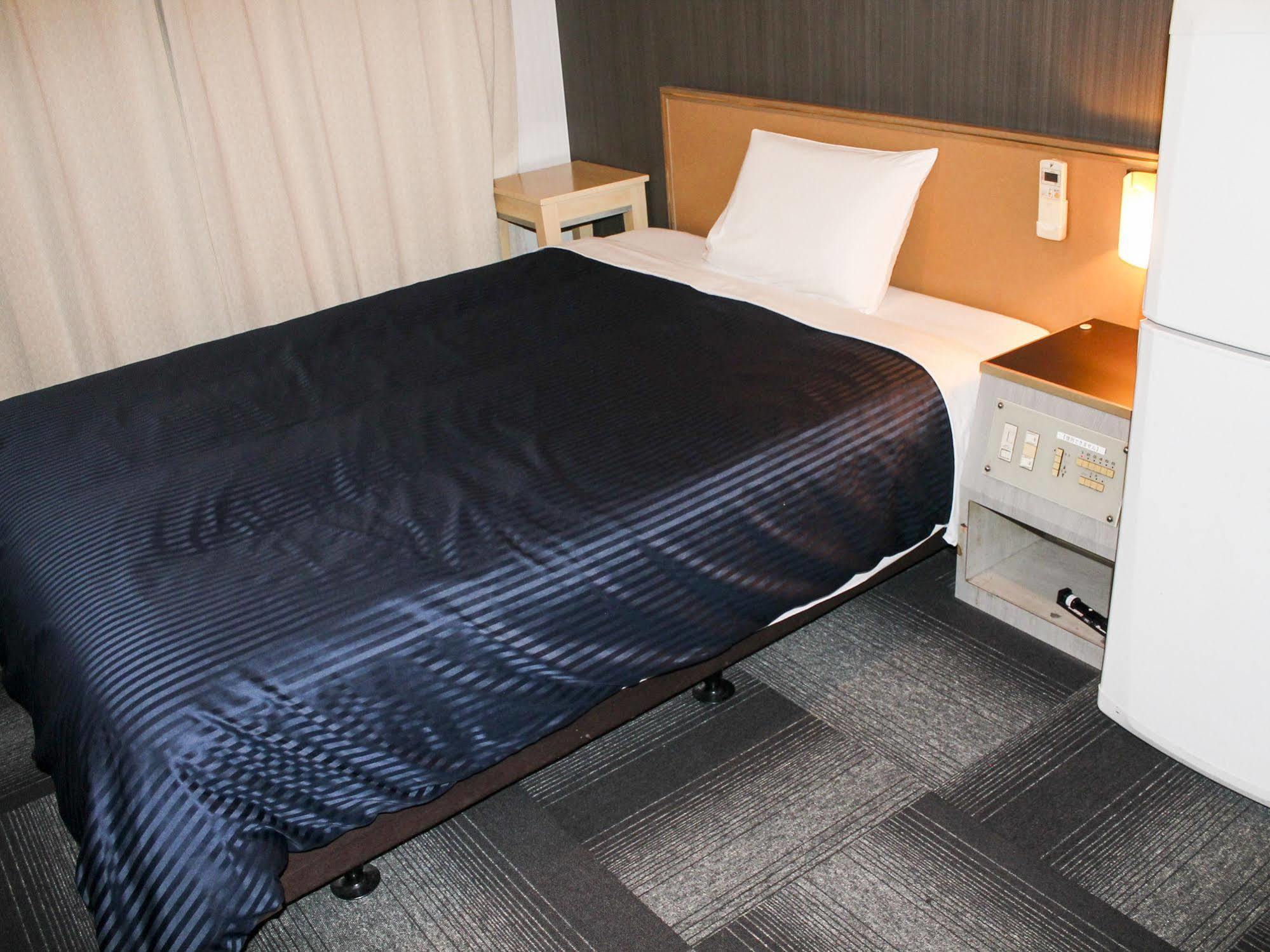 Hotel Livemax Osaka Namba Exteriör bild