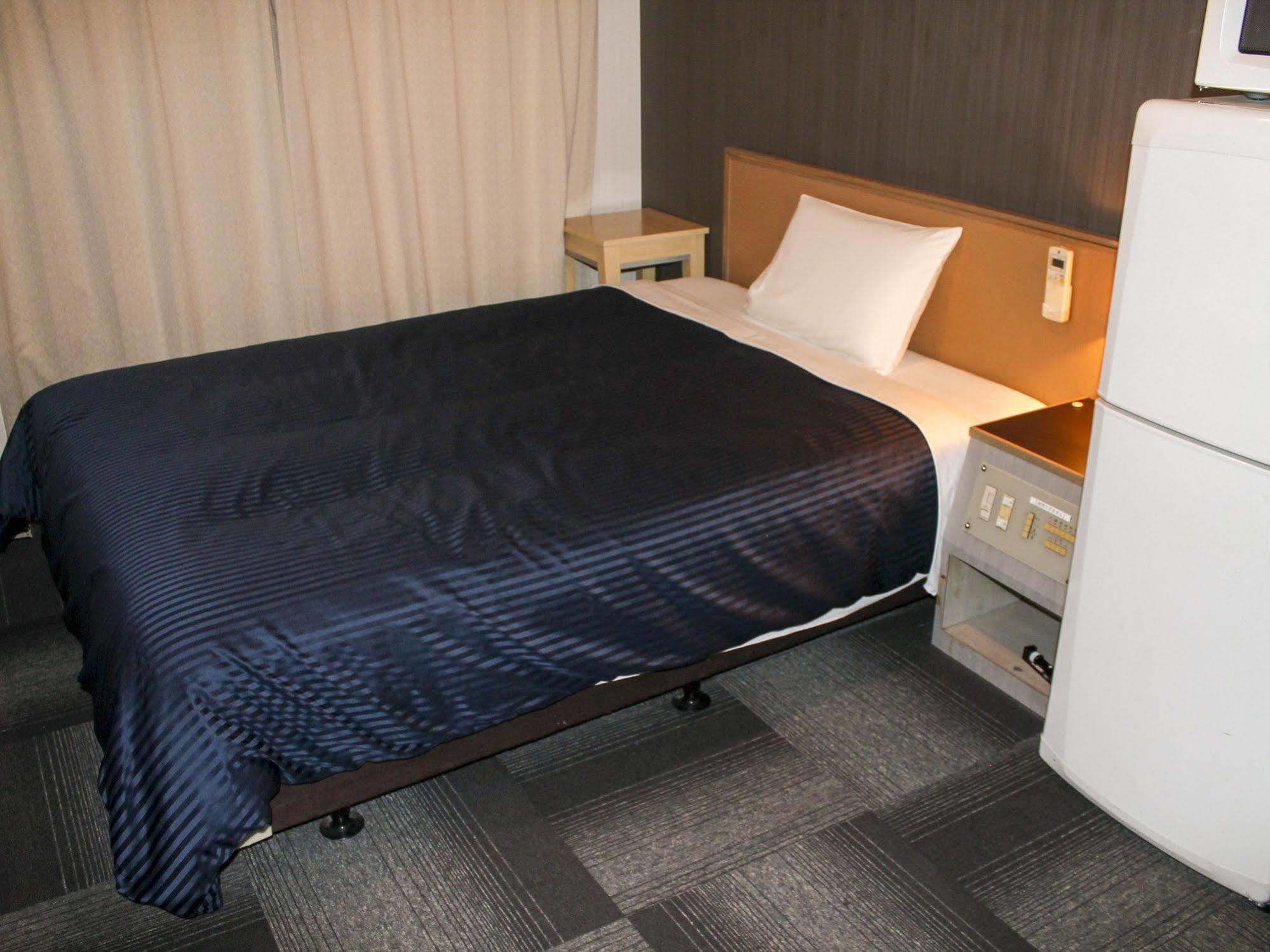 Hotel Livemax Osaka Namba Exteriör bild